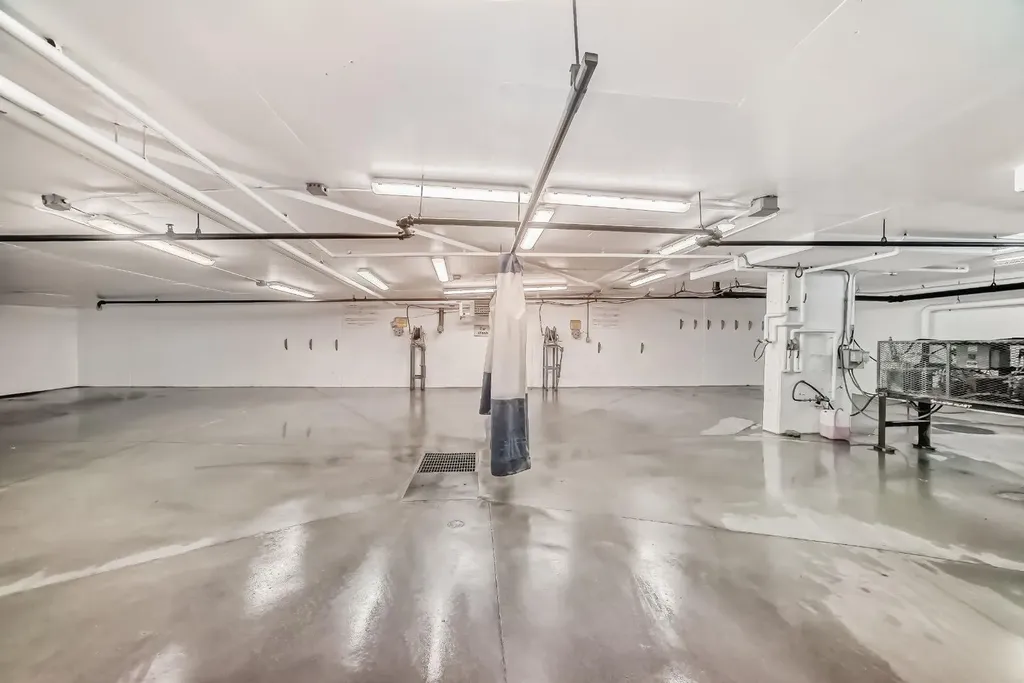 121 Quarry Way SE Calgary AB T2C 5J1