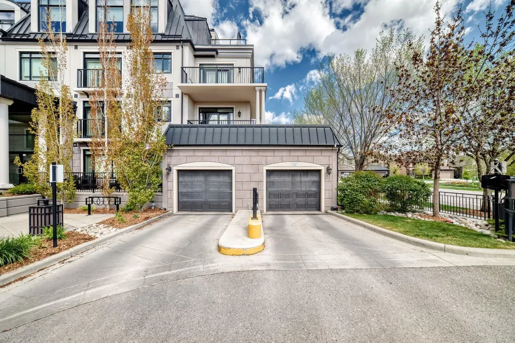 121 Quarry Way SE Calgary AB T2C 5J1