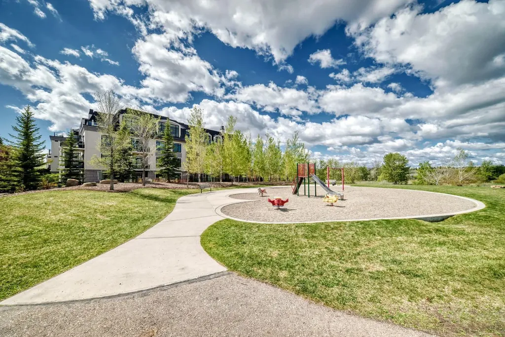 121 Quarry Way SE Calgary AB T2C 5J1