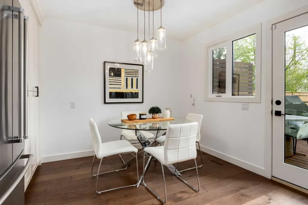 2132 6 Avenue NW Calgary AB T2N 0W7