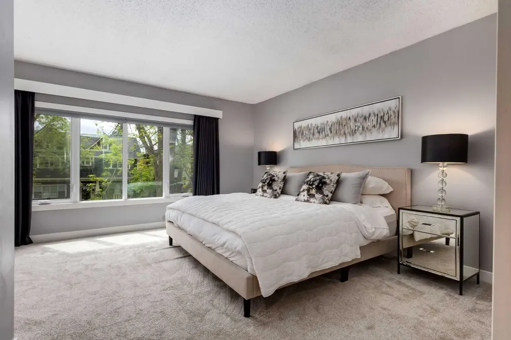 2132 6 Avenue NW Calgary AB T2N 0W7