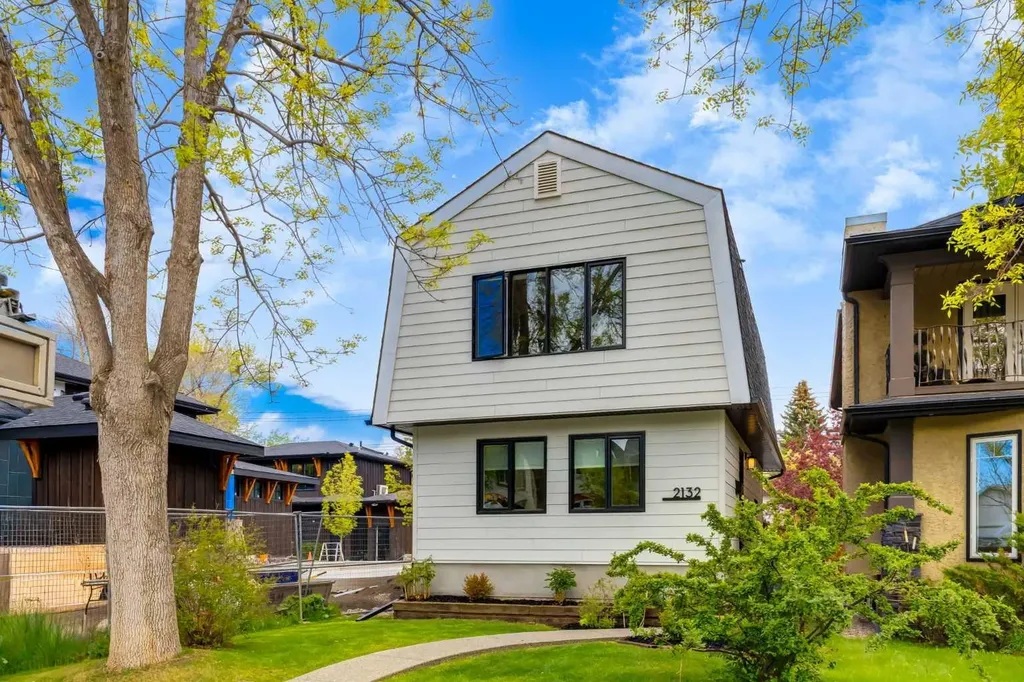 2132 6 Avenue NW Calgary AB T2N 0W7