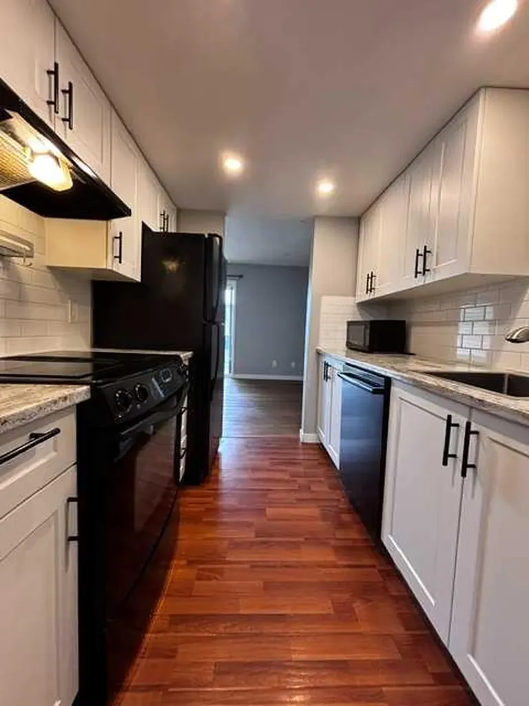 9501 72 Avenue Grande Prairie AB T8V 6A1