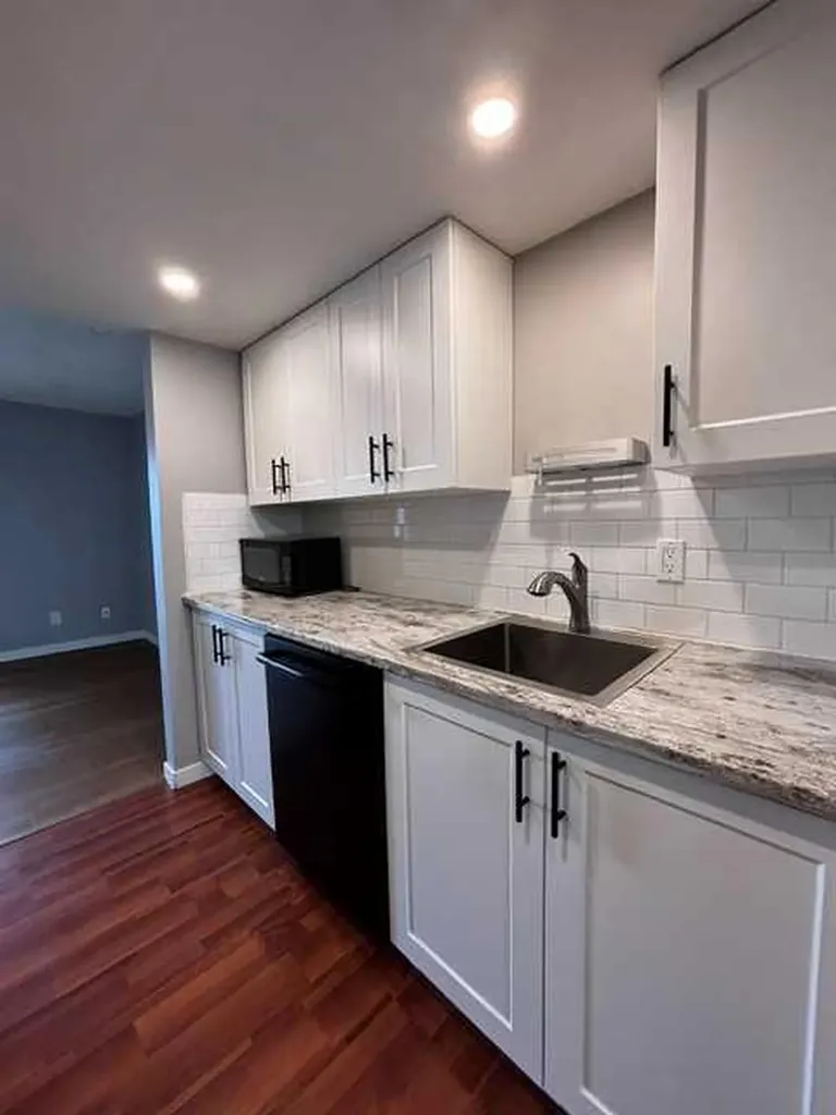 9501 72 Avenue Grande Prairie AB T8V 6A1
