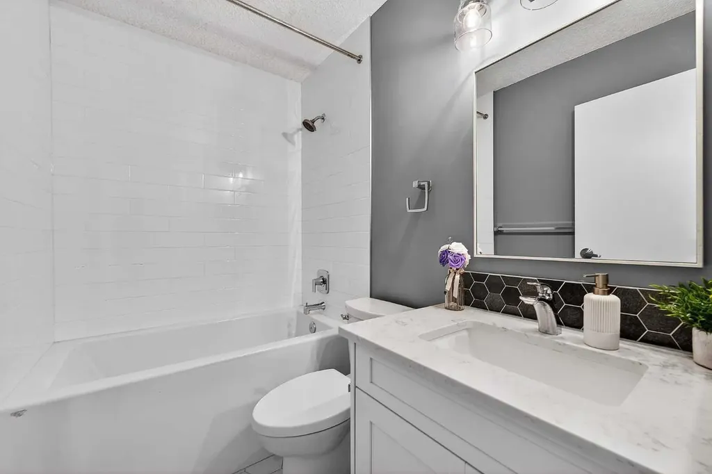 2031 Edenwold Heights NW Calgary AB T3A 3Y2