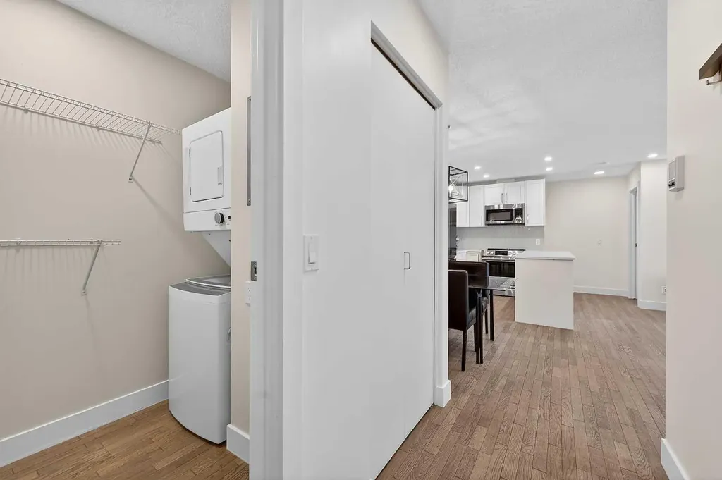 2031 Edenwold Heights NW Calgary AB T3A 3Y2