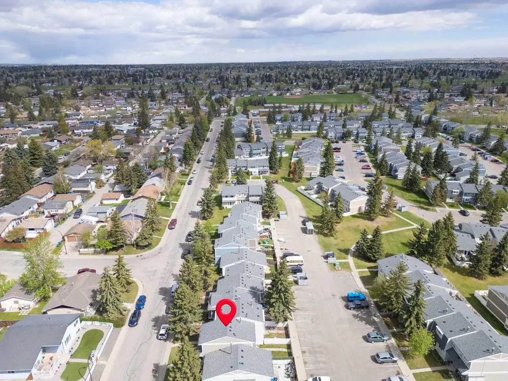 804 Madeira Drive NE Calgary AB T2A 7B7