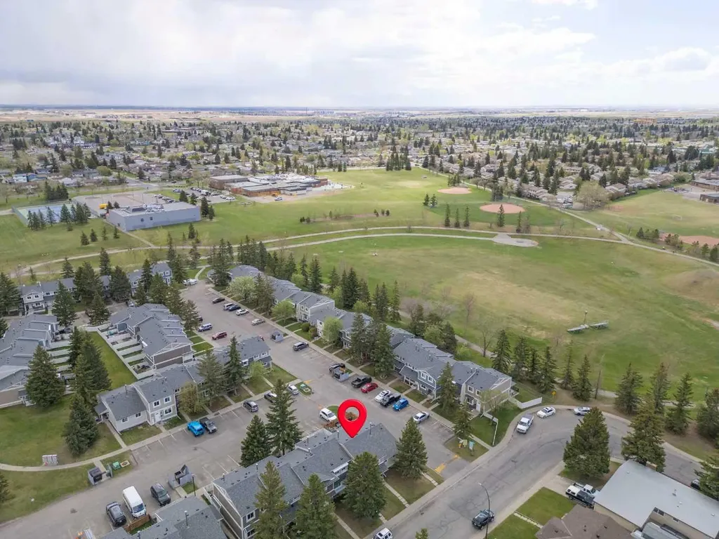 804 Madeira Drive NE Calgary AB T2A 7B7