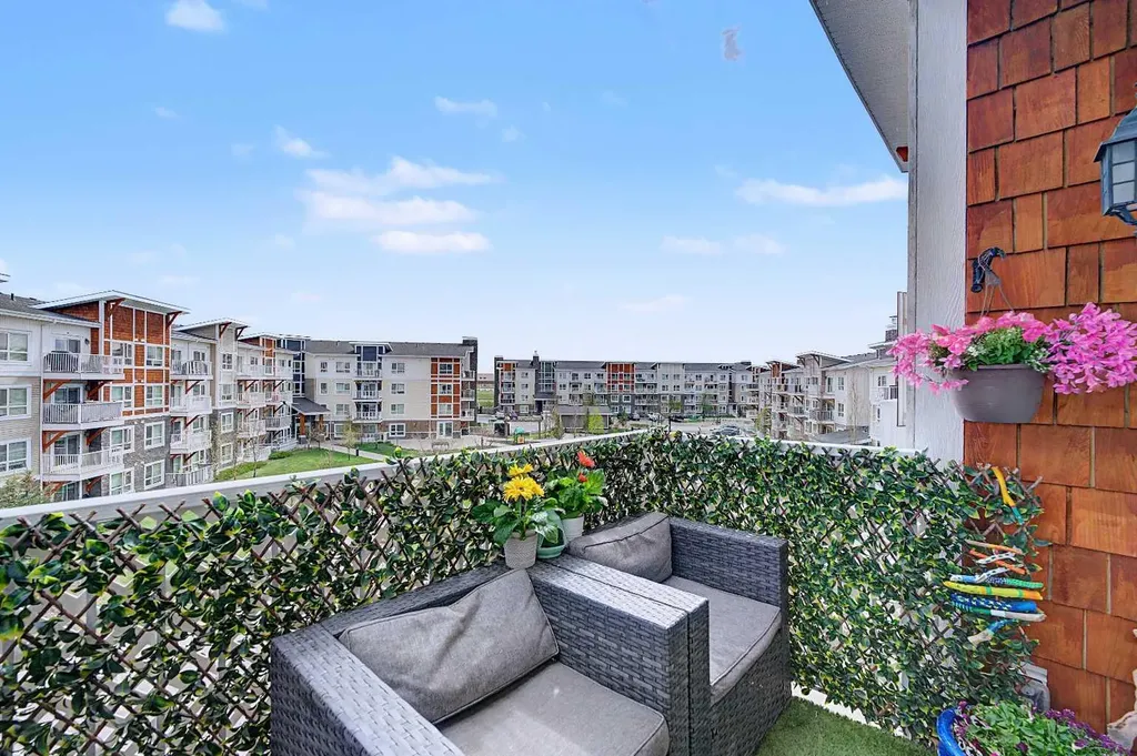 302 Skyview Ranch Drive NE Calgary AB T3N0P5