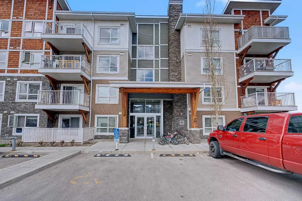302 Skyview Ranch Drive NE Calgary AB T3N0P5