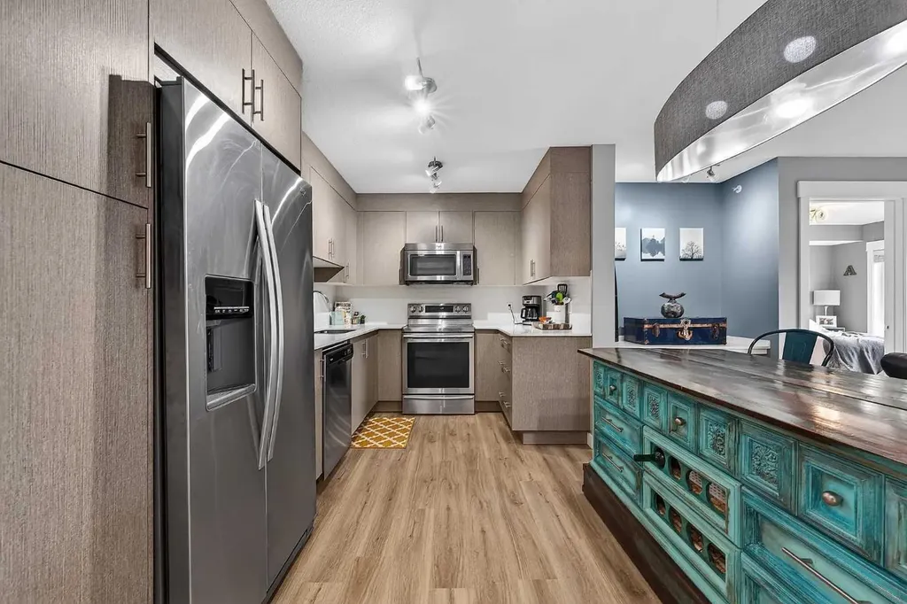 302 Skyview Ranch Drive NE Calgary AB T3N0P5