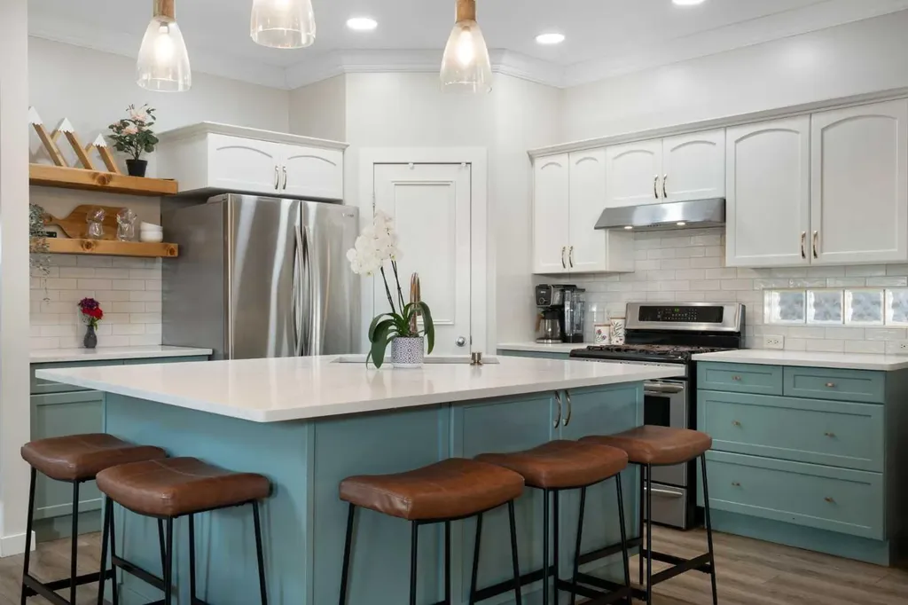 136 Prestwick Estate Way SE Calgary AB T2Z 3Z2