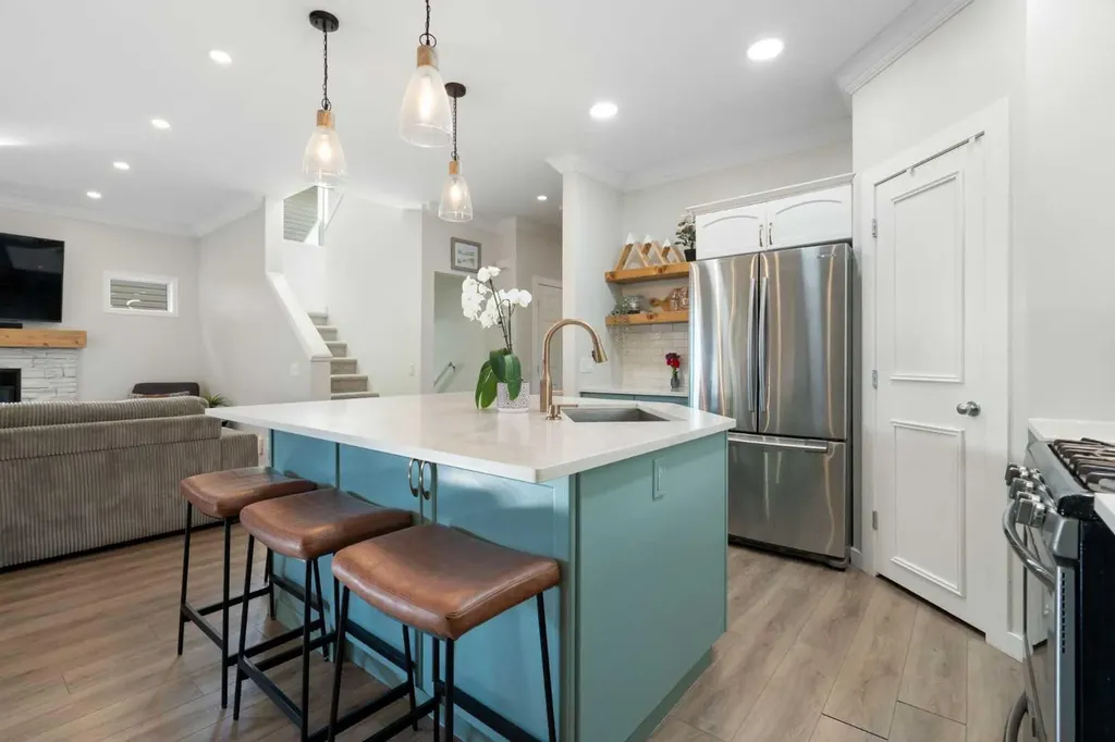 136 Prestwick Estate Way SE Calgary AB T2Z 3Z2