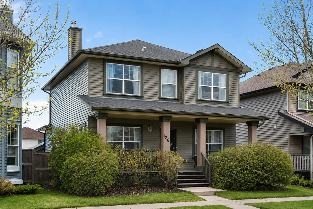 136 Prestwick Estate Way SE Calgary AB T2Z 3Z2