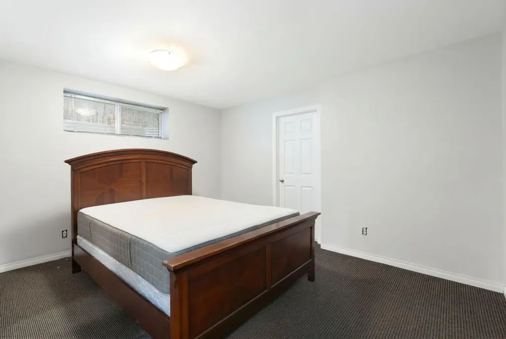 136 Prestwick Estate Way SE Calgary AB T2Z 3Z2