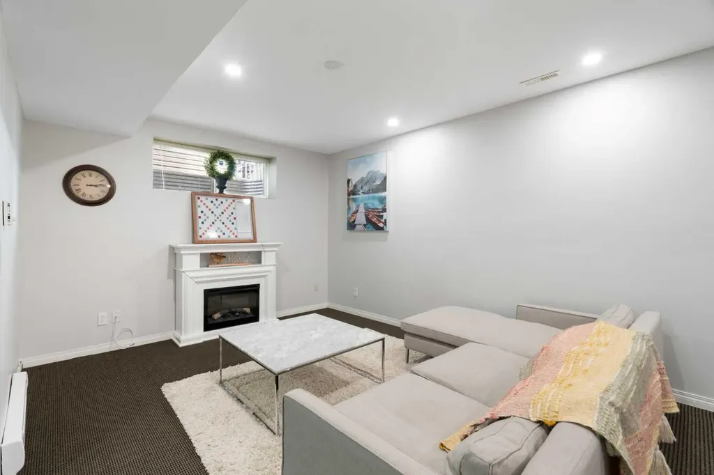 136 Prestwick Estate Way SE Calgary AB T2Z 3Z2