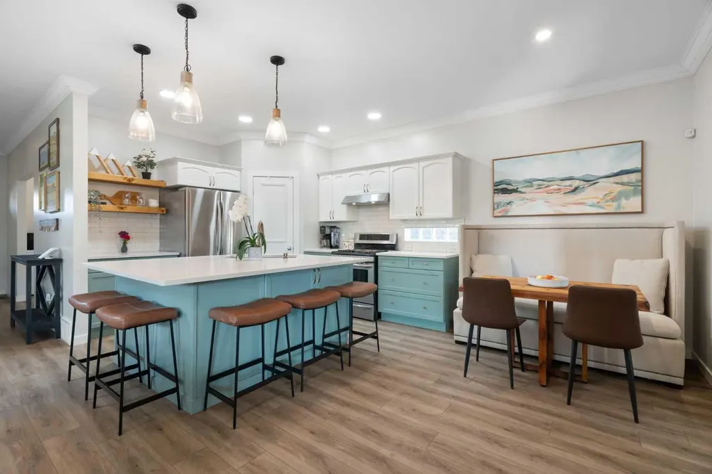 136 Prestwick Estate Way SE Calgary AB T2Z 3Z2