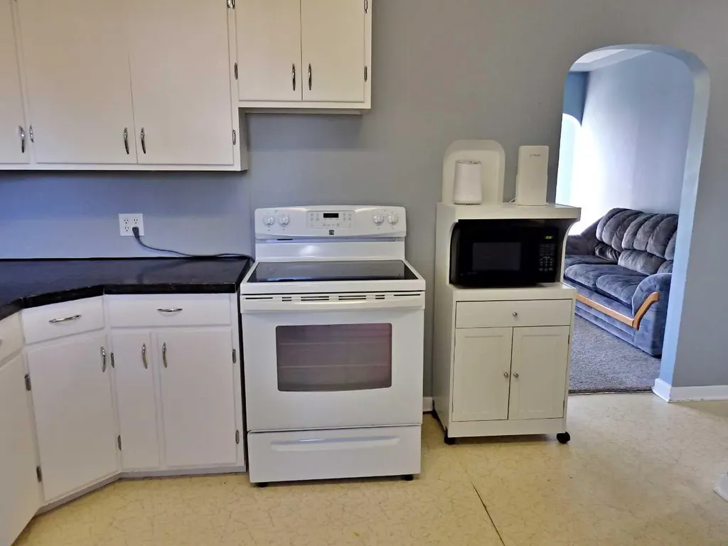 5408 50 Avenue Vermilion AB T9X 1V2