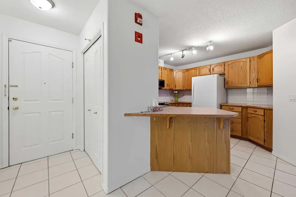 165 Manora Place NE Calgary AB T2A 7X5