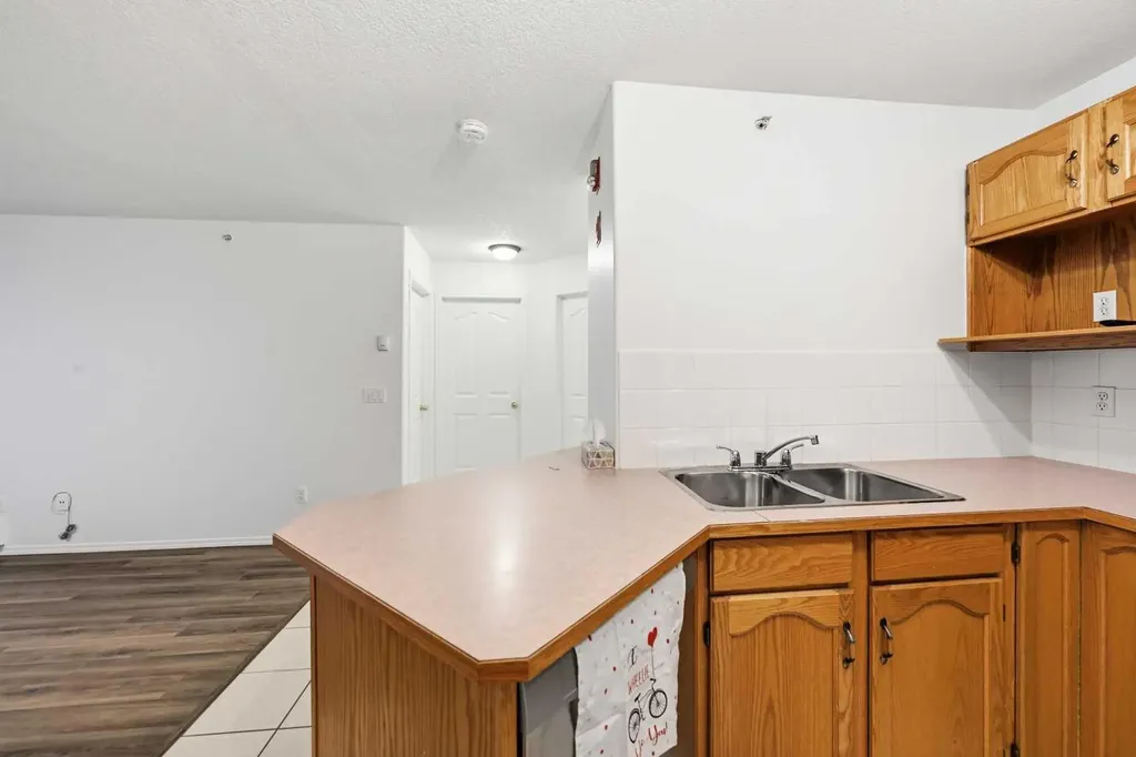165 Manora Place NE Calgary AB T2A 7X5