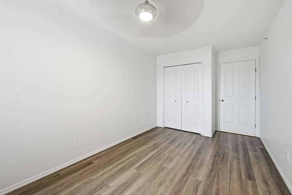 165 Manora Place NE Calgary AB T2A 7X5