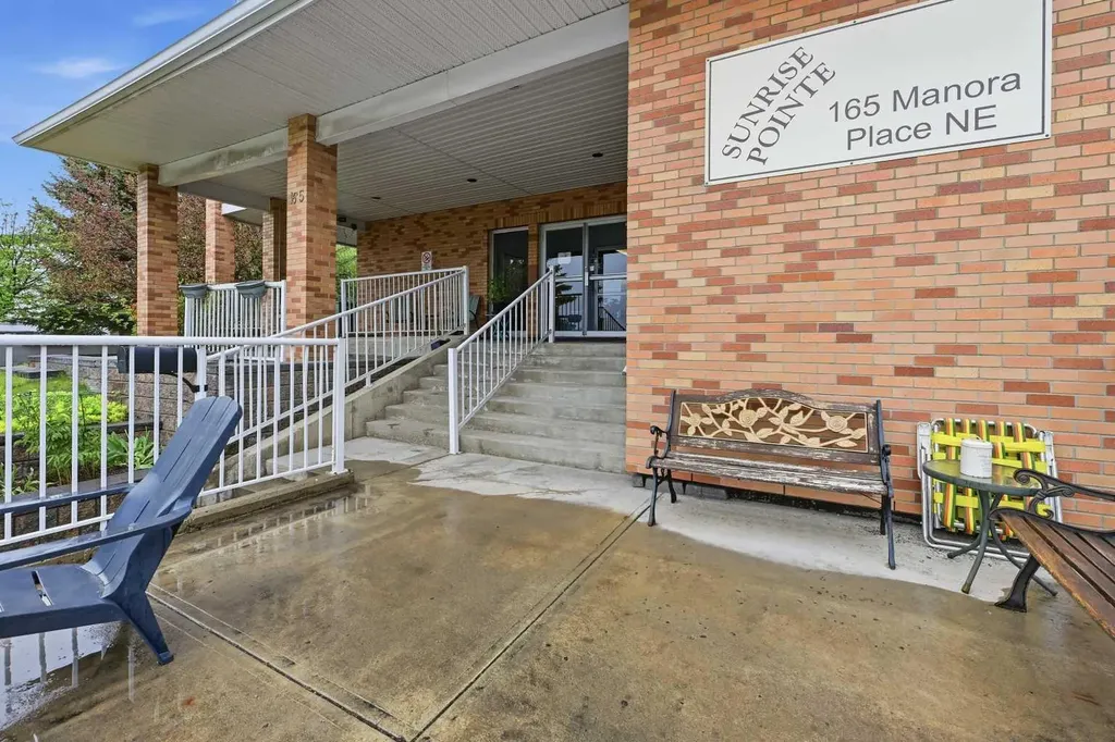 165 Manora Place NE Calgary AB T2A 7X5