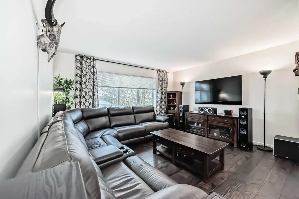144 Copperpond Parade SE Calgary AB T2Z5A9