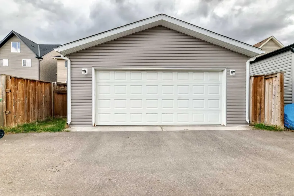 144 Copperpond Parade SE Calgary AB T2Z5A9