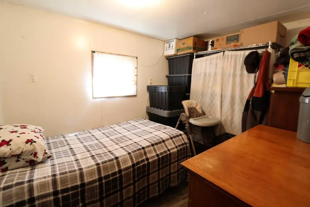 1124 1 Avenue Vauxhall AB T0K 2K0
