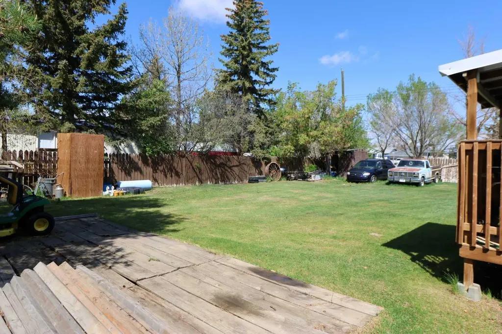 1124 1 Avenue Vauxhall AB T0K 2K0