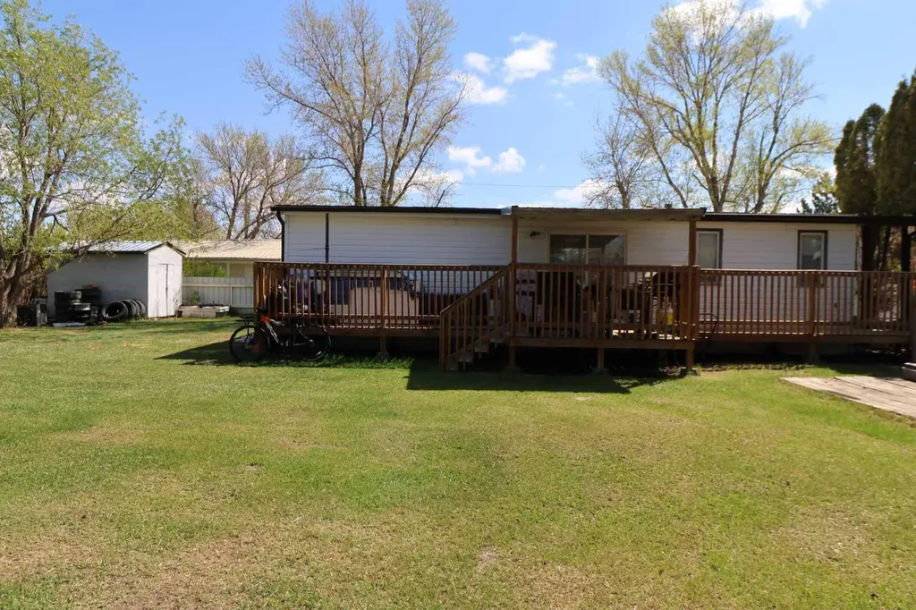 1124 1 Avenue Vauxhall AB T0K 2K0