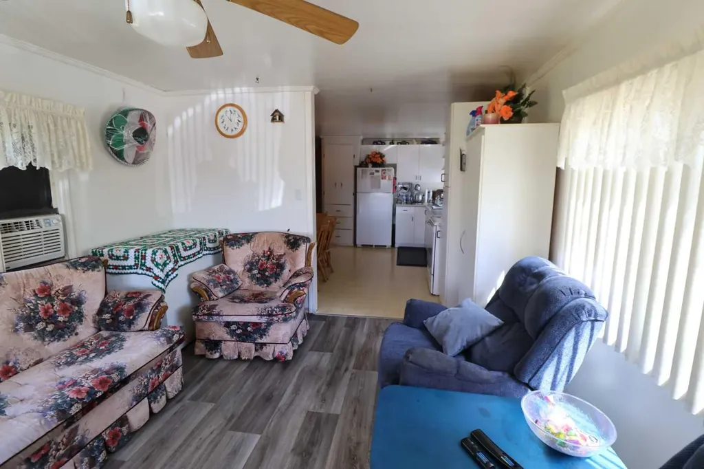 1124 1 Avenue Vauxhall AB T0K 2K0
