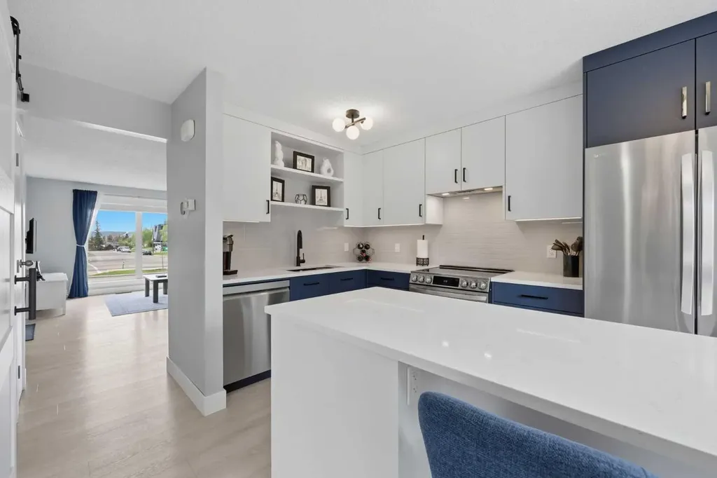 160 Silvergrove Hill NW Calgary AB T3B 4Z5