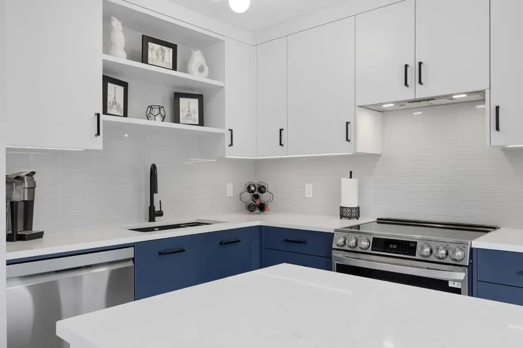 160 Silvergrove Hill NW Calgary AB T3B 4Z5