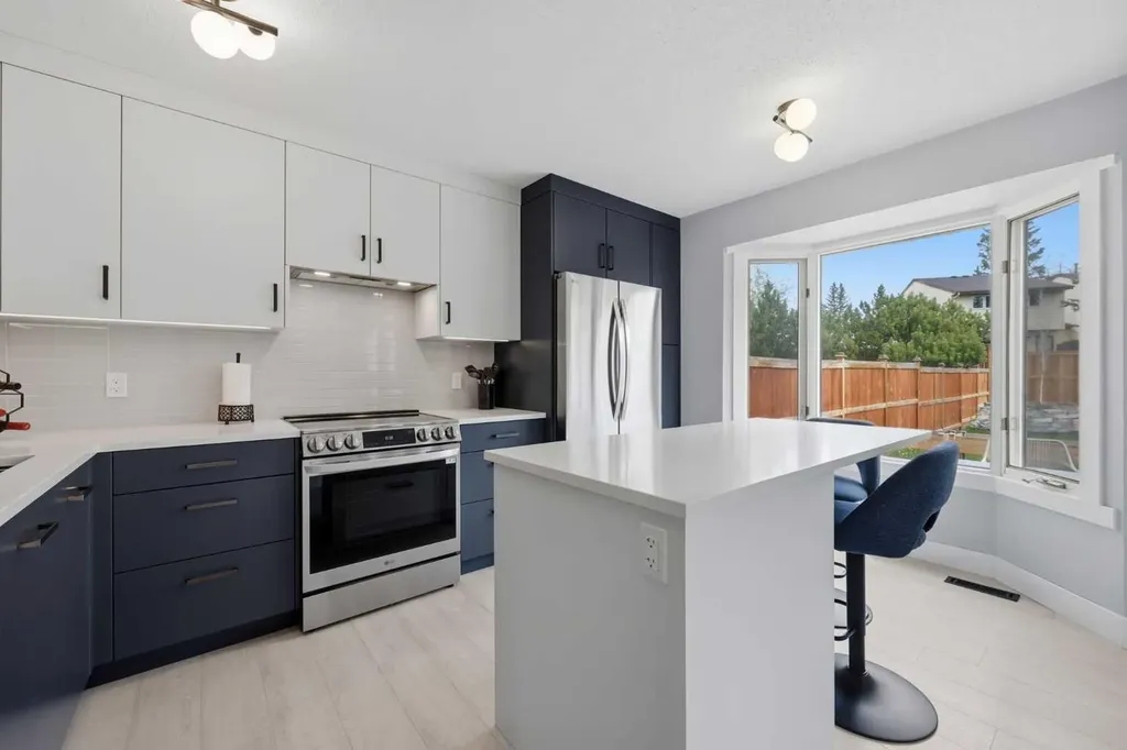 160 Silvergrove Hill NW Calgary AB T3B 4Z5