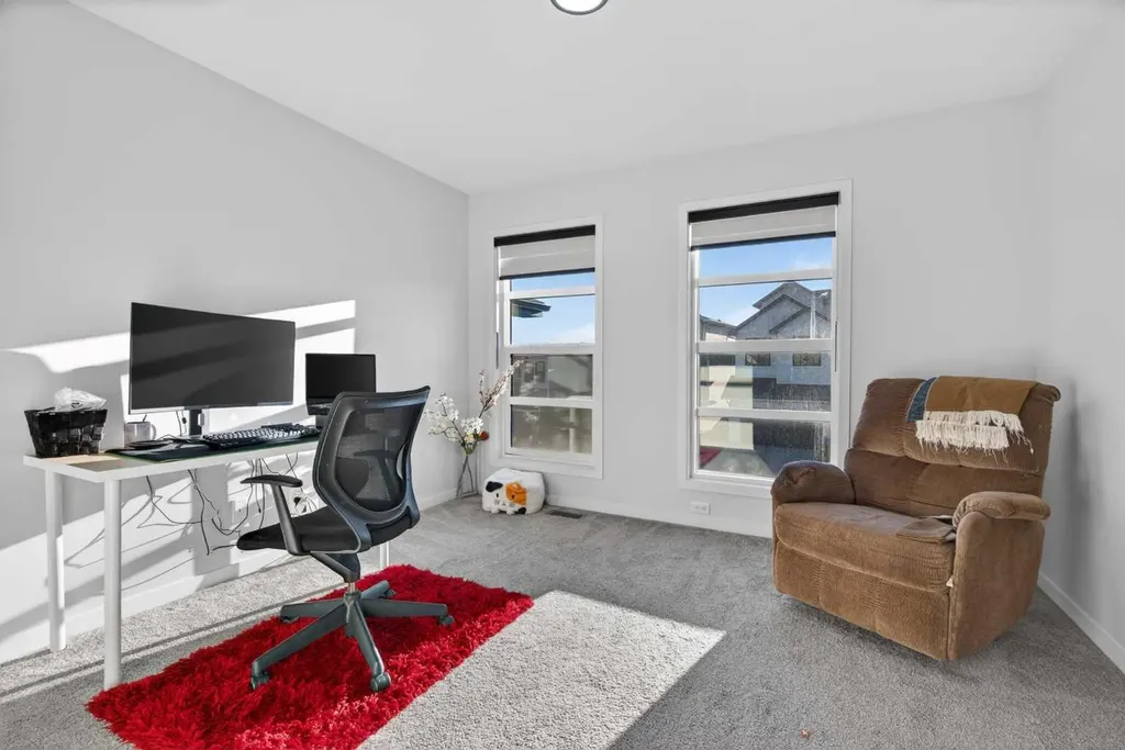 36 Royston Rise NW Calgary AB T3L 0J2