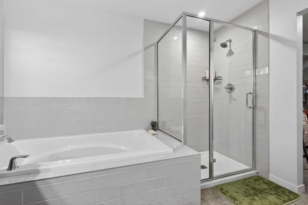 36 Royston Rise NW Calgary AB T3L 0J2
