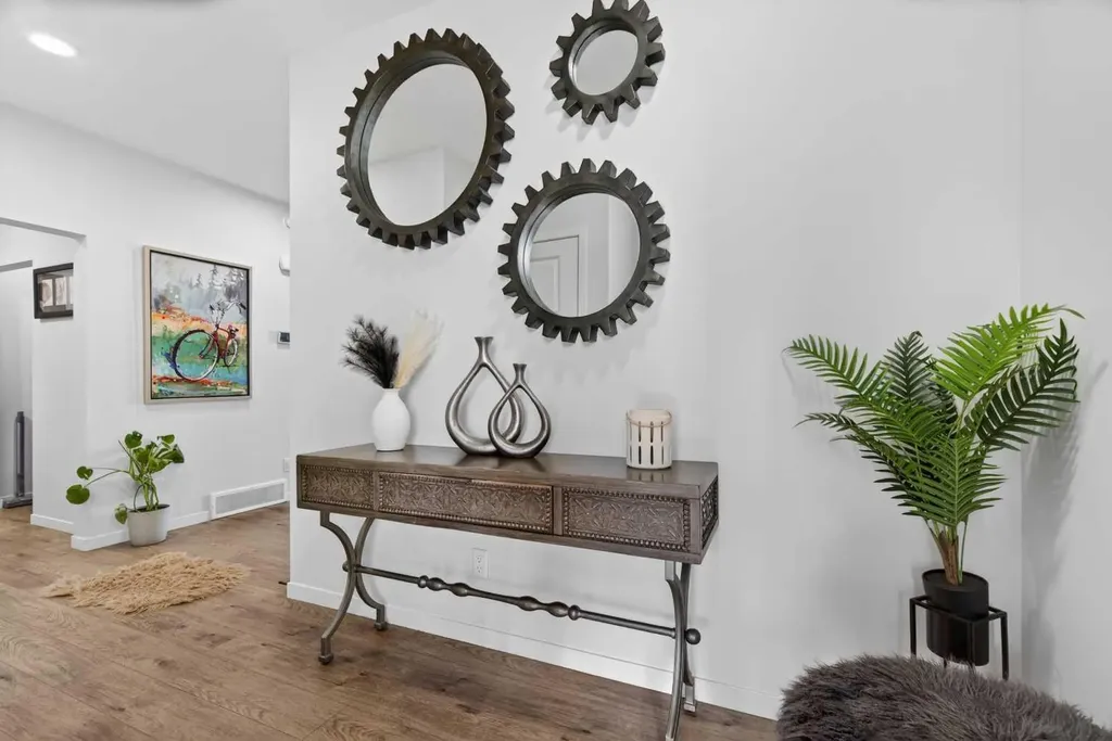 36 Royston Rise NW Calgary AB T3L 0J2