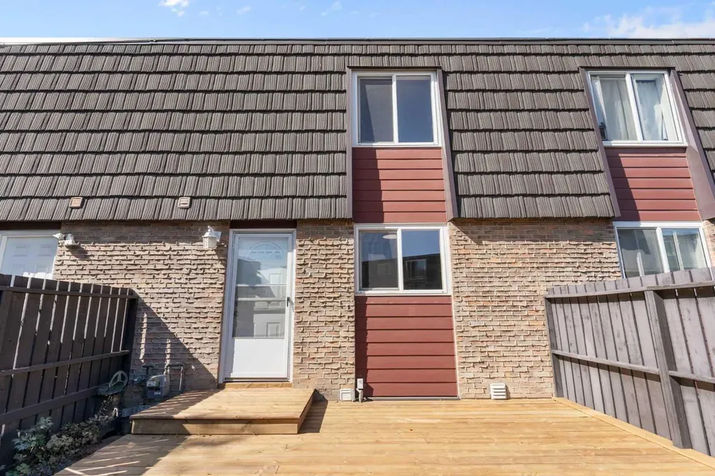 80 Galbraith Drive SW Calgary AB T3E 4Z6