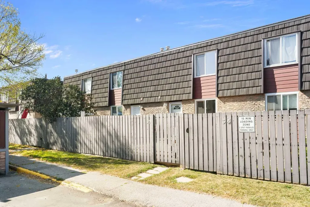 80 Galbraith Drive SW Calgary AB T3E 4Z6