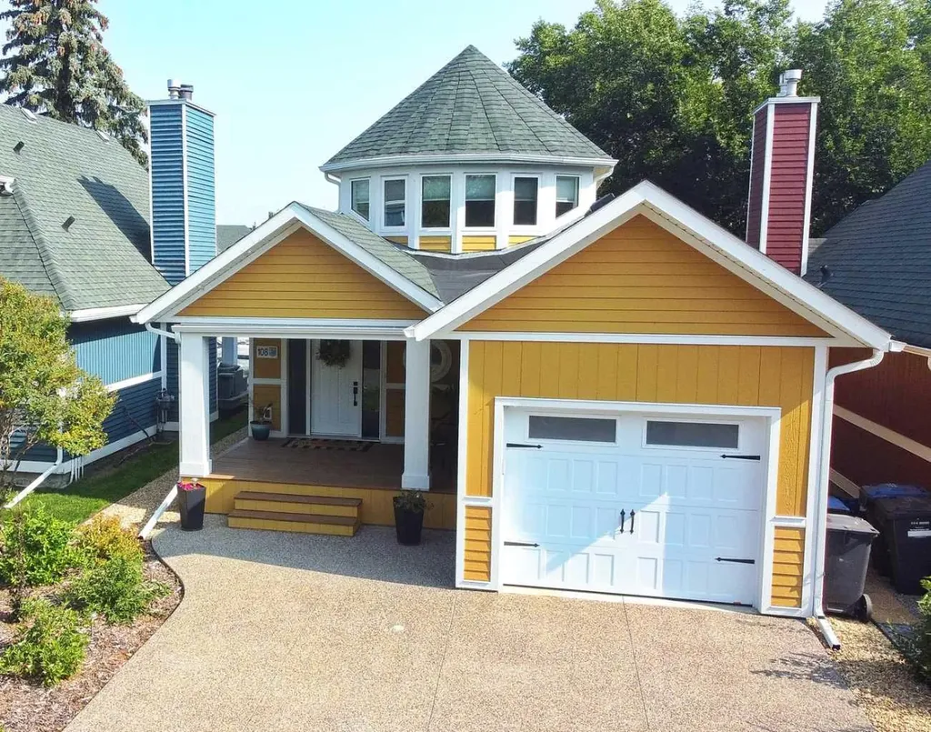 108 Marina Bay Court Sylvan Lake AB T4S 1E9