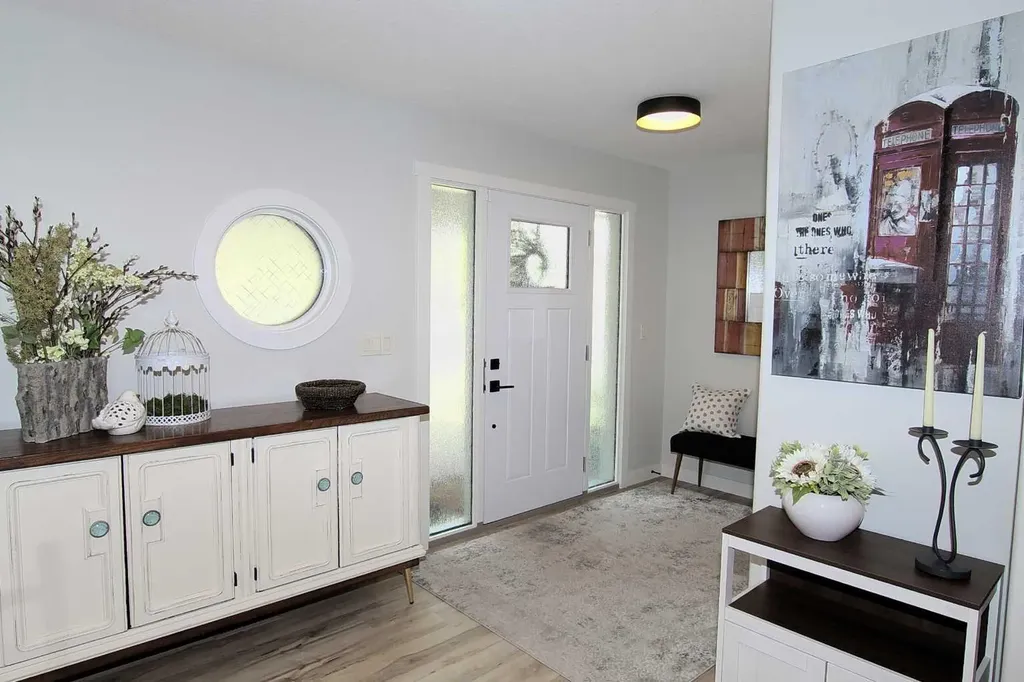 108 Marina Bay Court Sylvan Lake AB T4S 1E9