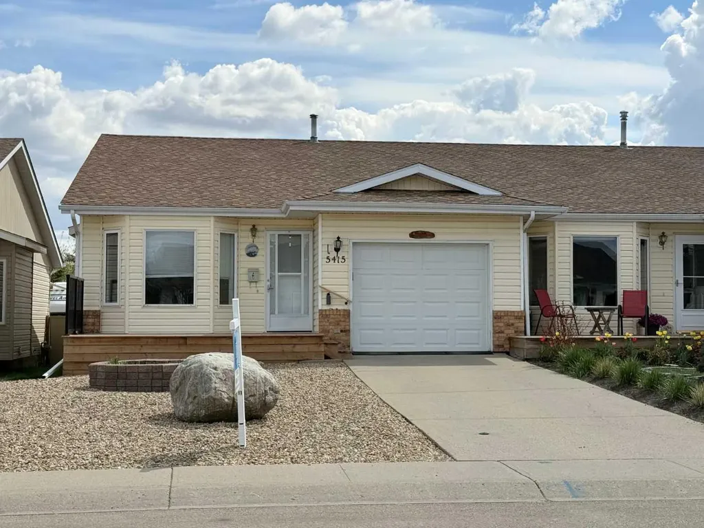 5415 47 Street Lacombe AB T4L1H5