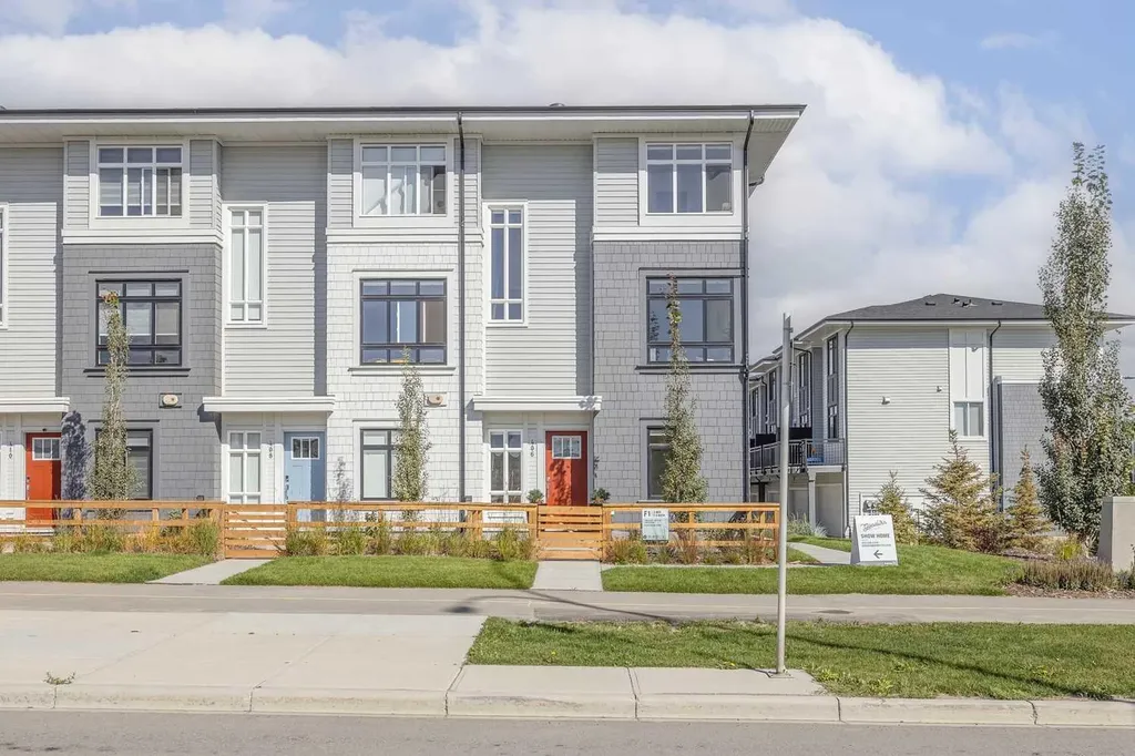 857 Belmont Drive SW Calgary AB T2X 4P2