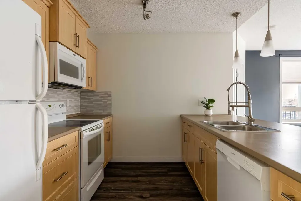 204 Sparrow Hawk Drive Fort Mcmurray AB T9K0P1