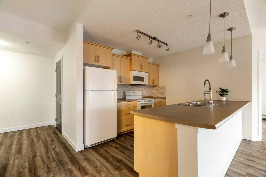 204 Sparrow Hawk Drive Fort Mcmurray AB T9K0P1