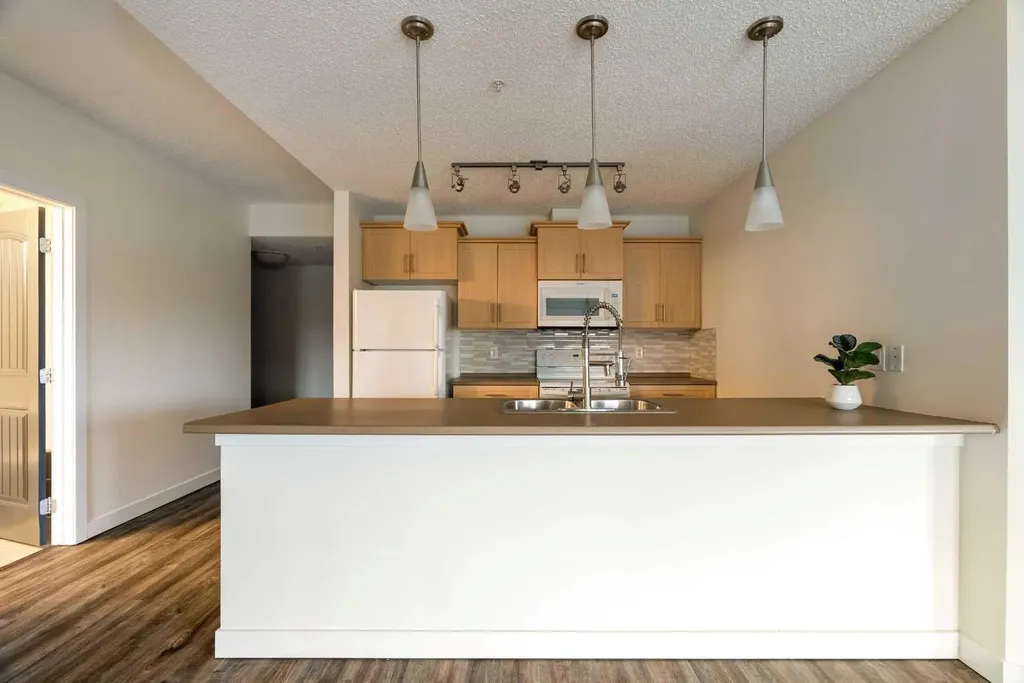 204 Sparrow Hawk Drive Fort Mcmurray AB T9K0P1