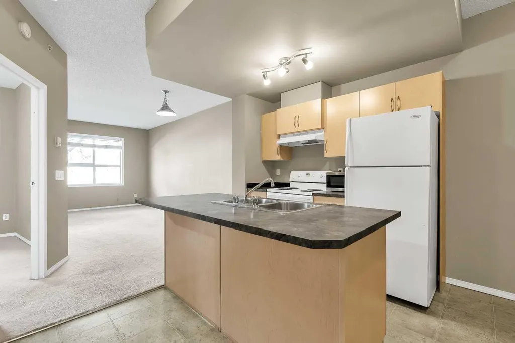 73 Erin Woods Court SE Calgary AB T2B 3V2