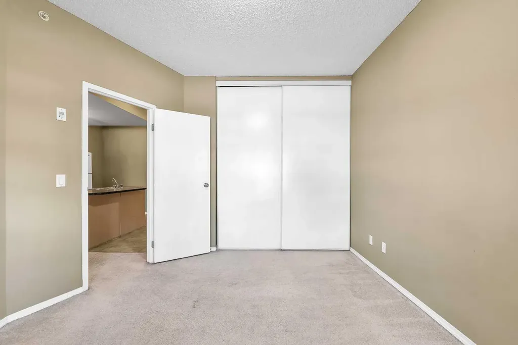 73 Erin Woods Court SE Calgary AB T2B 3V2