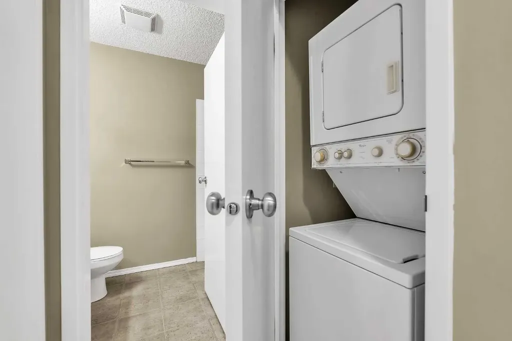 73 Erin Woods Court SE Calgary AB T2B 3V2